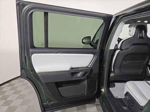 Used 2024 Rivian R1S Adventure AWD/4WD image 17