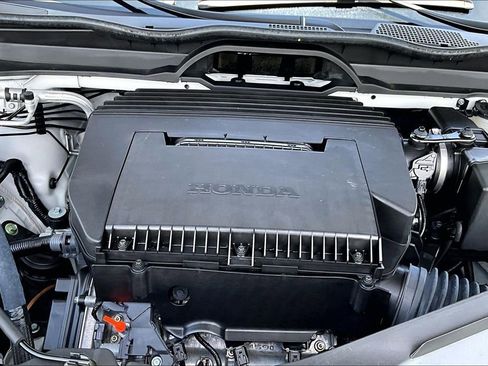 Used 2025 Honda Pilot Touring image 24