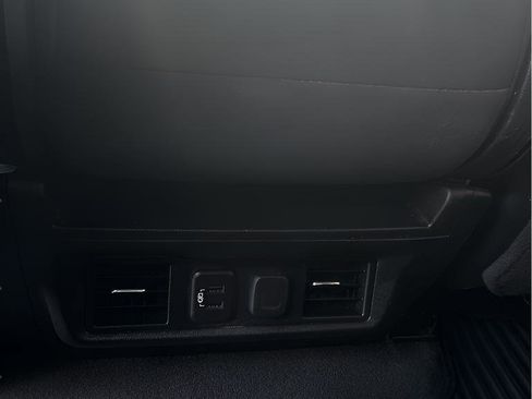 Used 2022 GMC Sierra 1500 Elevation image 14