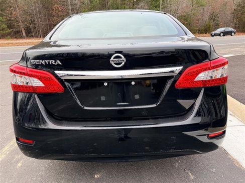 Used 2015 Nissan Sentra S image 4