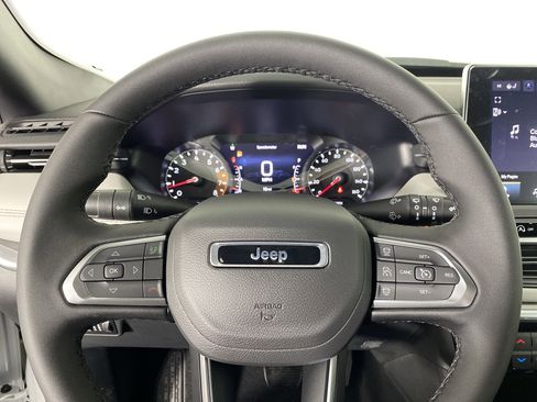 New 2026 Jeep Compass Limited AWD/4WD image 18