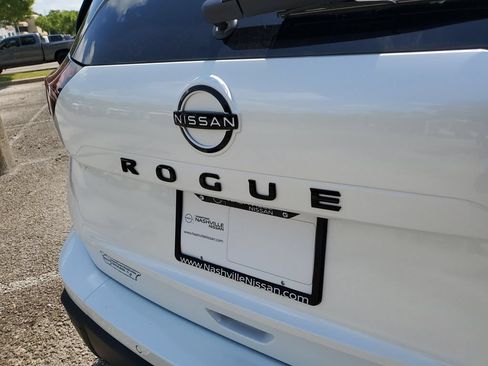 New 2026 Nissan Rogue Dark Armor FWD image 6