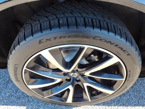 Used 2022 Volvo XC90 T6 Momentum image 11