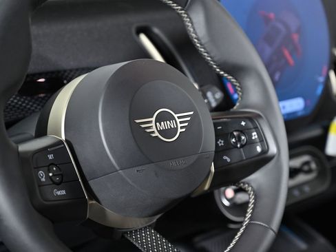 Certified 2025 MINI Cooper Countryman S w/ Comfort Package Max image 13