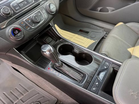 Used 2017 Chevrolet Impala Premier FWD image 23