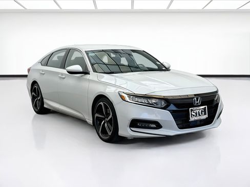 Used 2019 Honda Accord Sport image 3