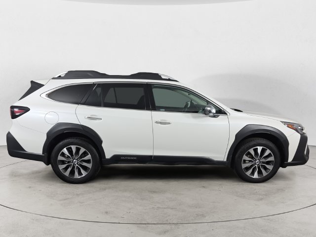 Certified 2025 Subaru Outback Touring XT w/ Popular Package #2 AWD/4WD image 4