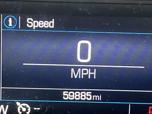 Used 2023 GMC Terrain SLE w/ Driver Convenience Package image 10