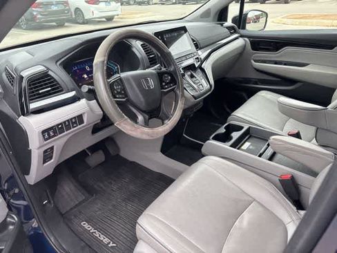 Used 2023 Honda Odyssey Elite image 9