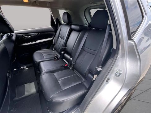 Used 2016 Nissan Rogue SL w/ SL Premium Package FWD image 20