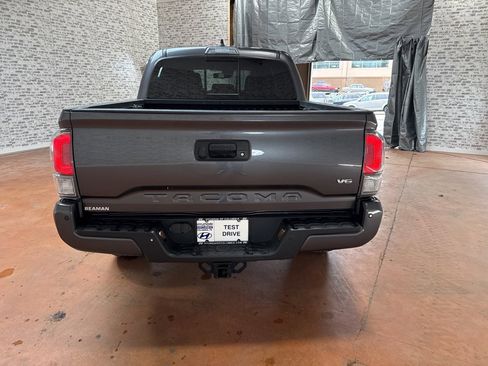 Used 2021 Toyota Tacoma TRD Off-Road w/ Technology Package image 6