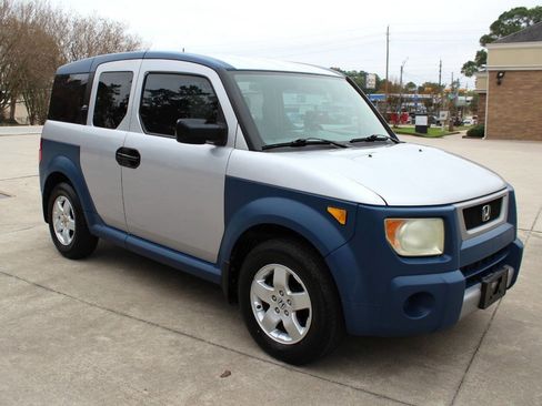 Used 2005 Honda Element EX image 2