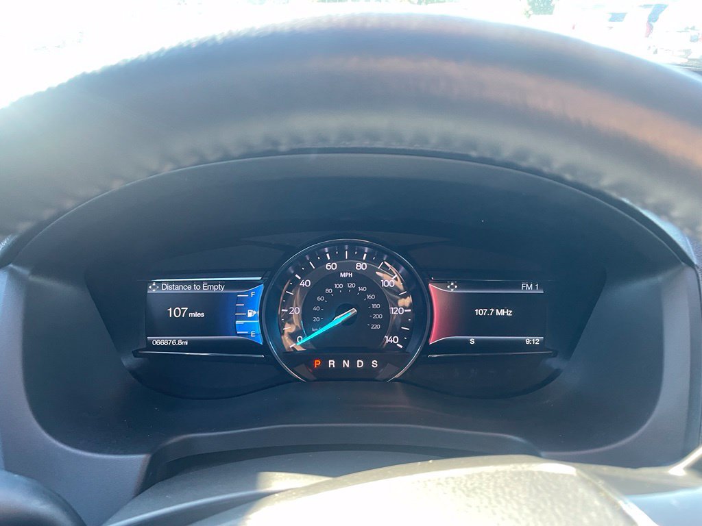 Used 2017 Ford Explorer XLT w/ Equipment Group 202A FWD image 16