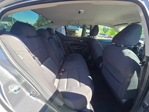 Used 2020 Nissan Altima 2.5 S FWD image 12