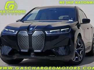 Used 2022 BMW iX xDrive50 w/ Sport Package AWD/4WD video 1