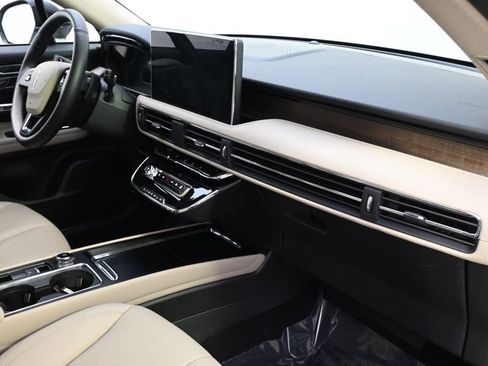 New 2026 Lincoln Corsair Grand Touring image 15