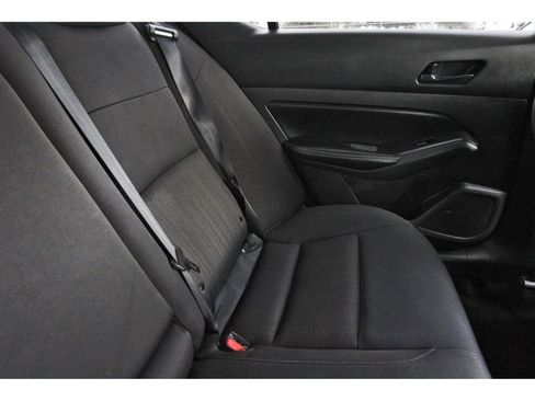 Used 2024 Nissan Altima 2.5 SV image 15