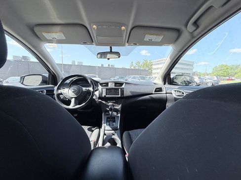Used 2019 Nissan Sentra SV FWD image 13