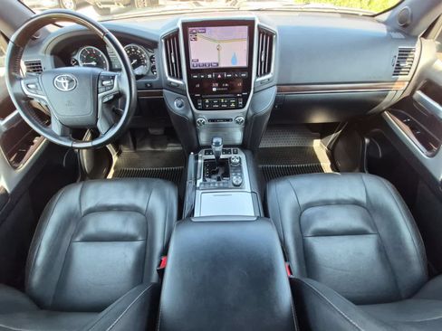 Used 2021 Toyota Land Cruiser Heritage Edition AWD/4WD image 15
