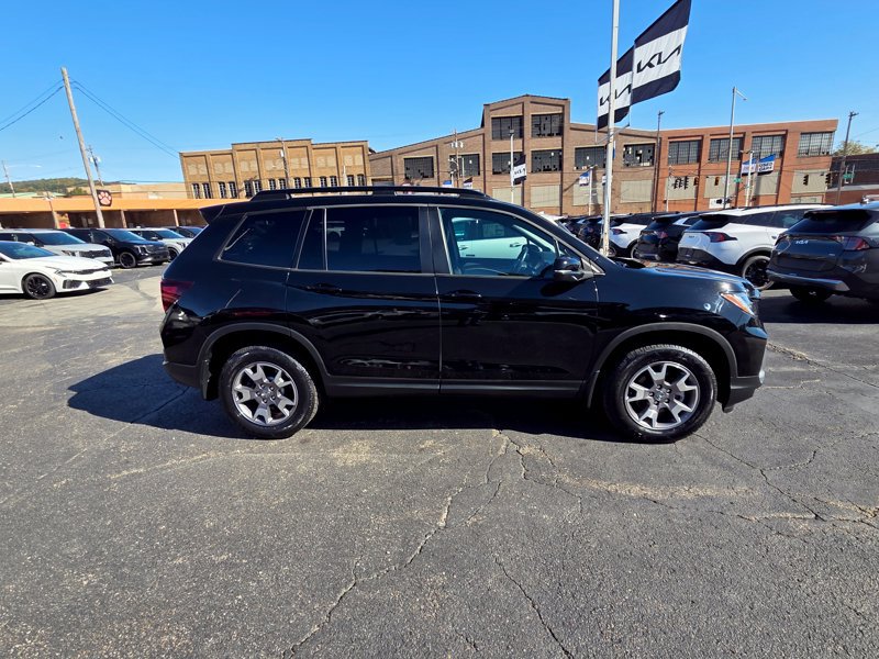 Used 2023 Honda Passport TrailSport image 8
