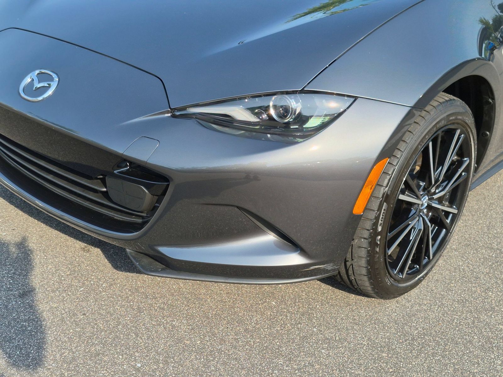 Used 2025 MAZDA MX-5 Miata Grand Touring w/ Weather Package RWD image 9