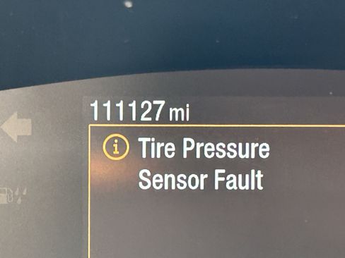 Used 2020 Ford Escape SE image 21