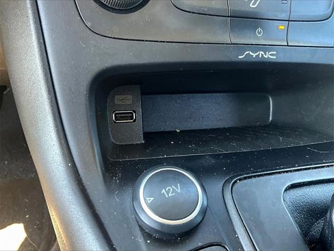 Used 2017 Ford Focus SE image 30