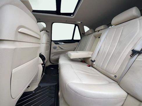 Used 2015 BMW X5 xDrive35d image 22