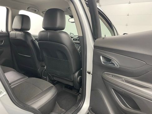 Used 2014 Buick Encore Convenience FWD image 30