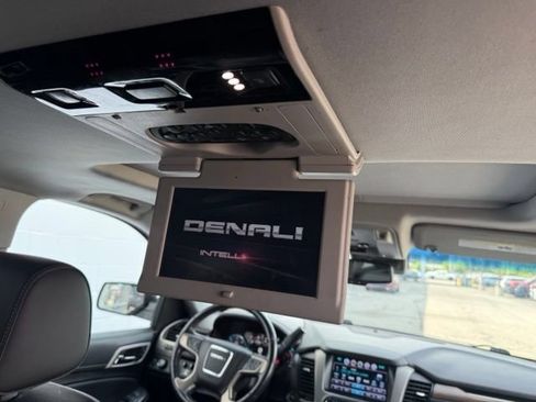Used 2019 GMC Yukon Denali w/ Denali Ultimate Package AWD/4WD image 21
