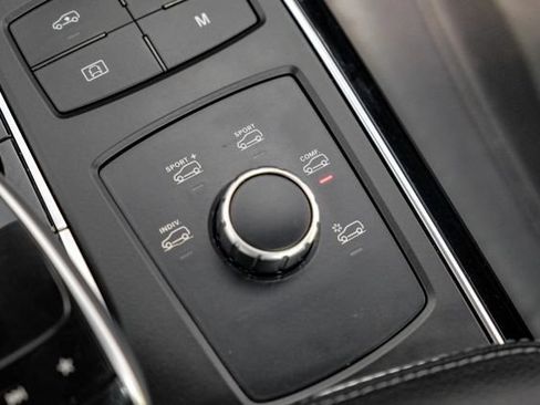 Used 2017 Mercedes-Benz GLE 43 AMG 4MATIC Coupe image 35