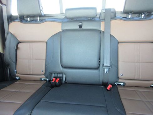 Used 2025 Chevrolet Silverado 2500 High Country w/ Technology Package image 23