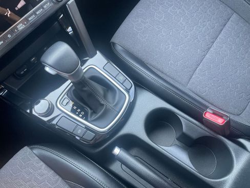 Used 2025 Kia Seltos S image 40