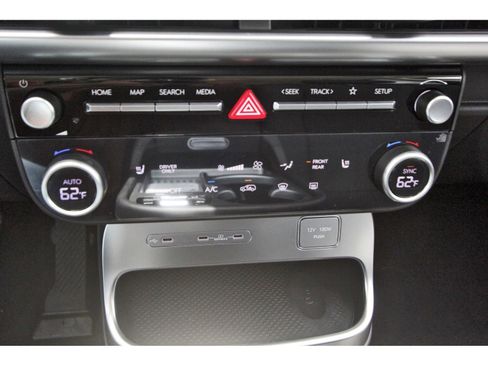 New 2026 Hyundai Ioniq 9 SE AWD/4WD image 17