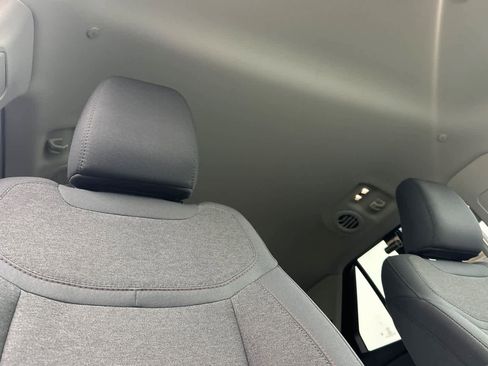 Certified 2025 Ford Explorer Active image 18