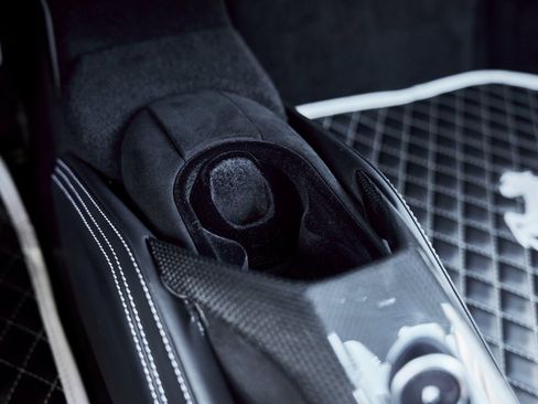 Used 2017 Ferrari 488 GTB image 70