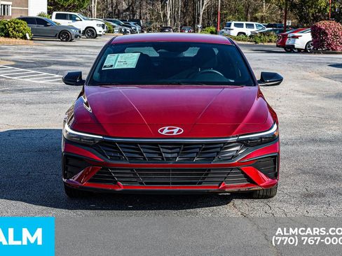 Used 2025 Hyundai Elantra Sport FWD image 11