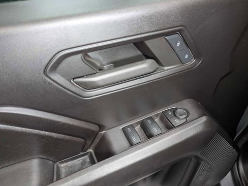 Used 2023 Chevrolet Colorado W/T RWD image 37