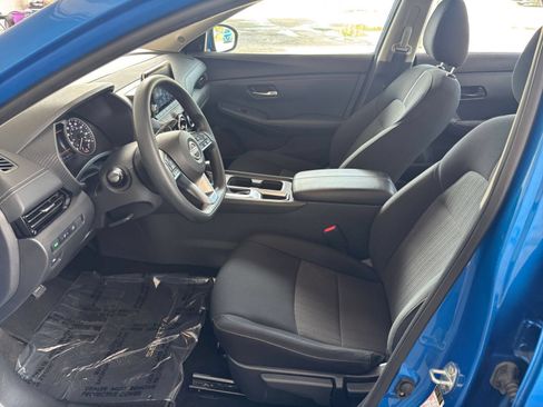 Used 2025 Nissan Sentra SV FWD image 24