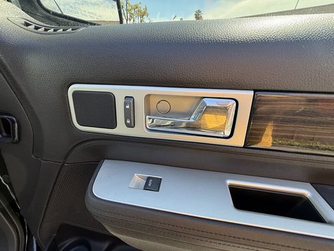 Used 2010 Lincoln MKX 2WD image 43