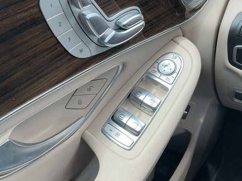 Used 2019 Mercedes-Benz GLC 300 image 14