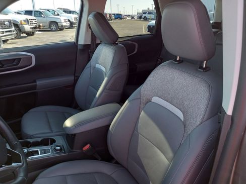Used 2025 Ford Bronco Sport Badlands image 12
