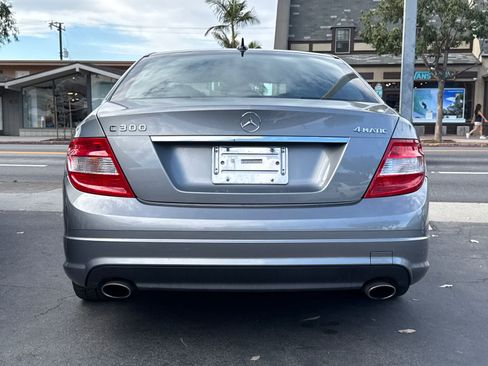 Used 2010 Mercedes-Benz C 300 4MATIC Sedan image 7
