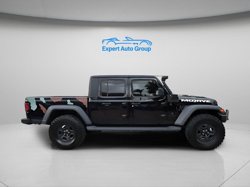 Used 2022 Jeep Gladiator Sport AWD/4WD image 3