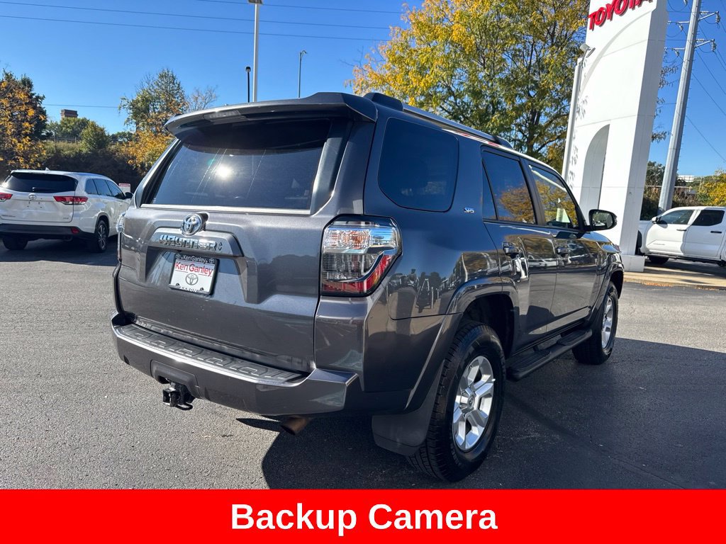 Used 2020 Toyota 4Runner SR5 Premium w/ Moonroof Package AWD/4WD image 7