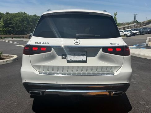Used 2024 Mercedes-Benz GLS 450 4MATIC image 6