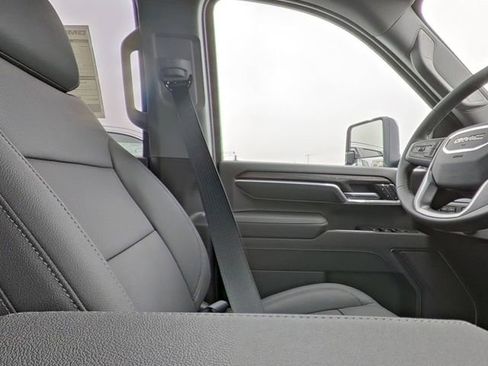 New 2026 GMC Sierra 2500 SLT image 28