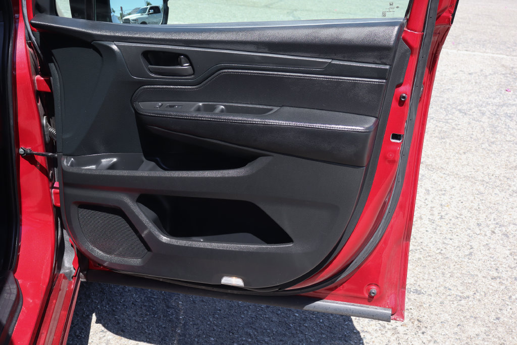 Used 2023 Honda Odyssey Sport image 46