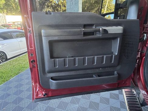 Used 2015 Ford F350 Lariat w/ Chrome Package image 13