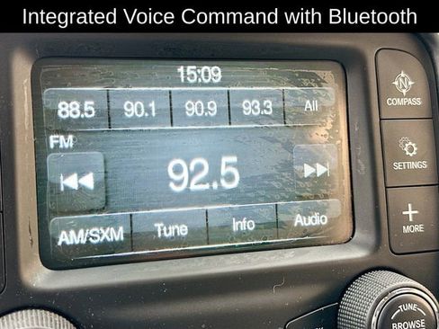 Used 2016 RAM 2500 Tradesman w/ Chrome Appearance Group AWD/4WD image 12